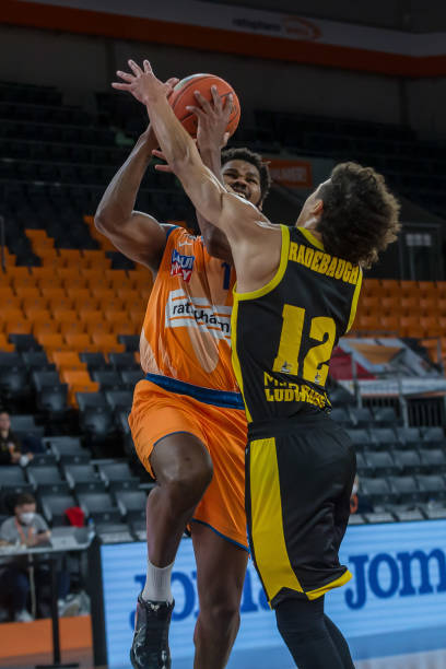 当前情况下 当前情况下