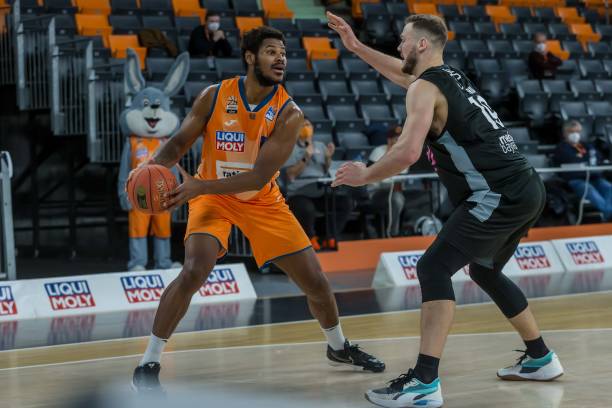 打高位挡拆 打高位挡拆